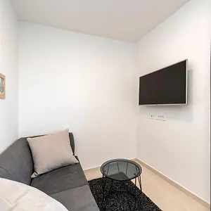 Fresca Guest house